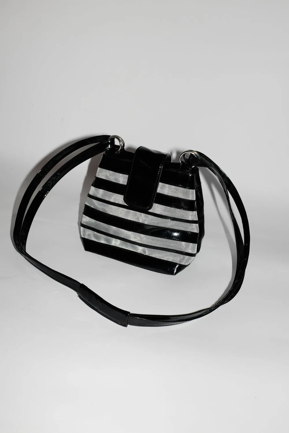 0040_PATENT STRIPED VINTAGE BAG