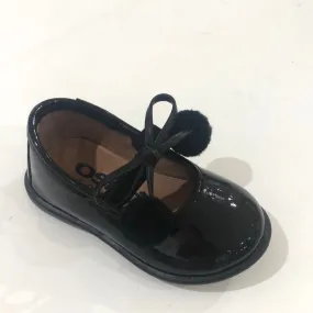 Black patent leather mary jane with pompom bow