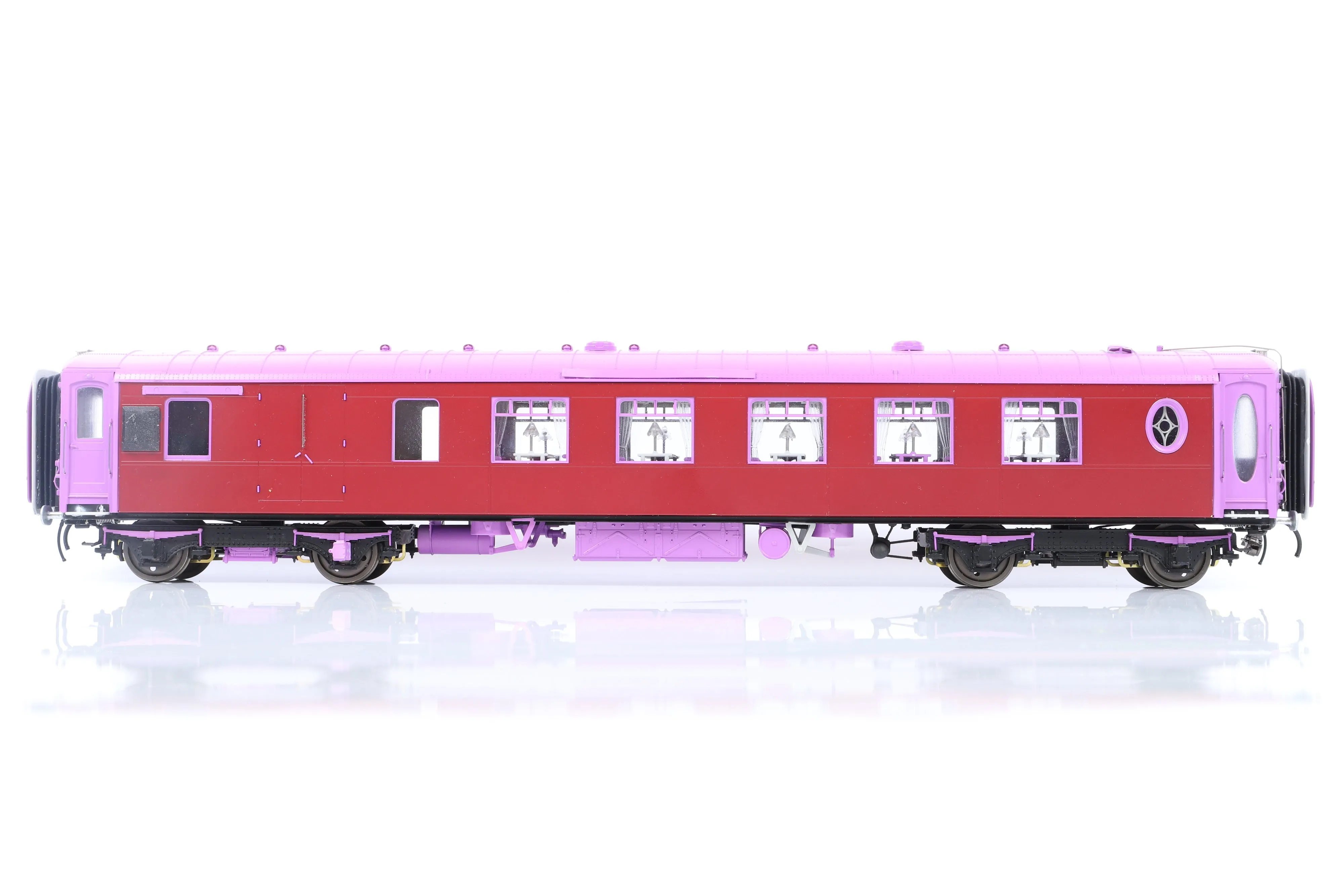 Darstaed D25-04D Finescale O Gauge All Steel Type K Pullman Parlour 3rd Coach 'Mary' (Preserved) (Pre-order)