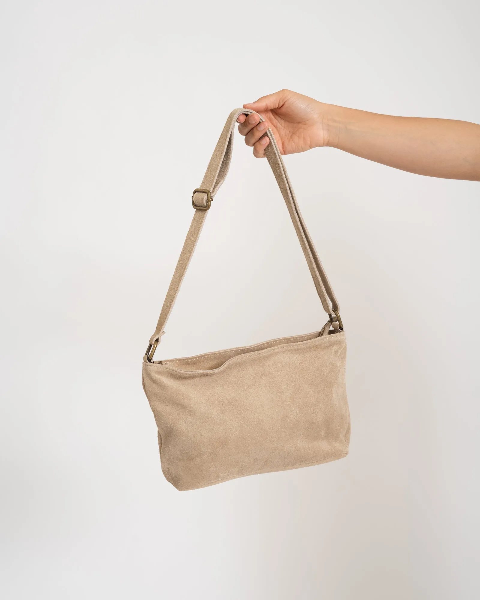 Karin Suede Bag Sand