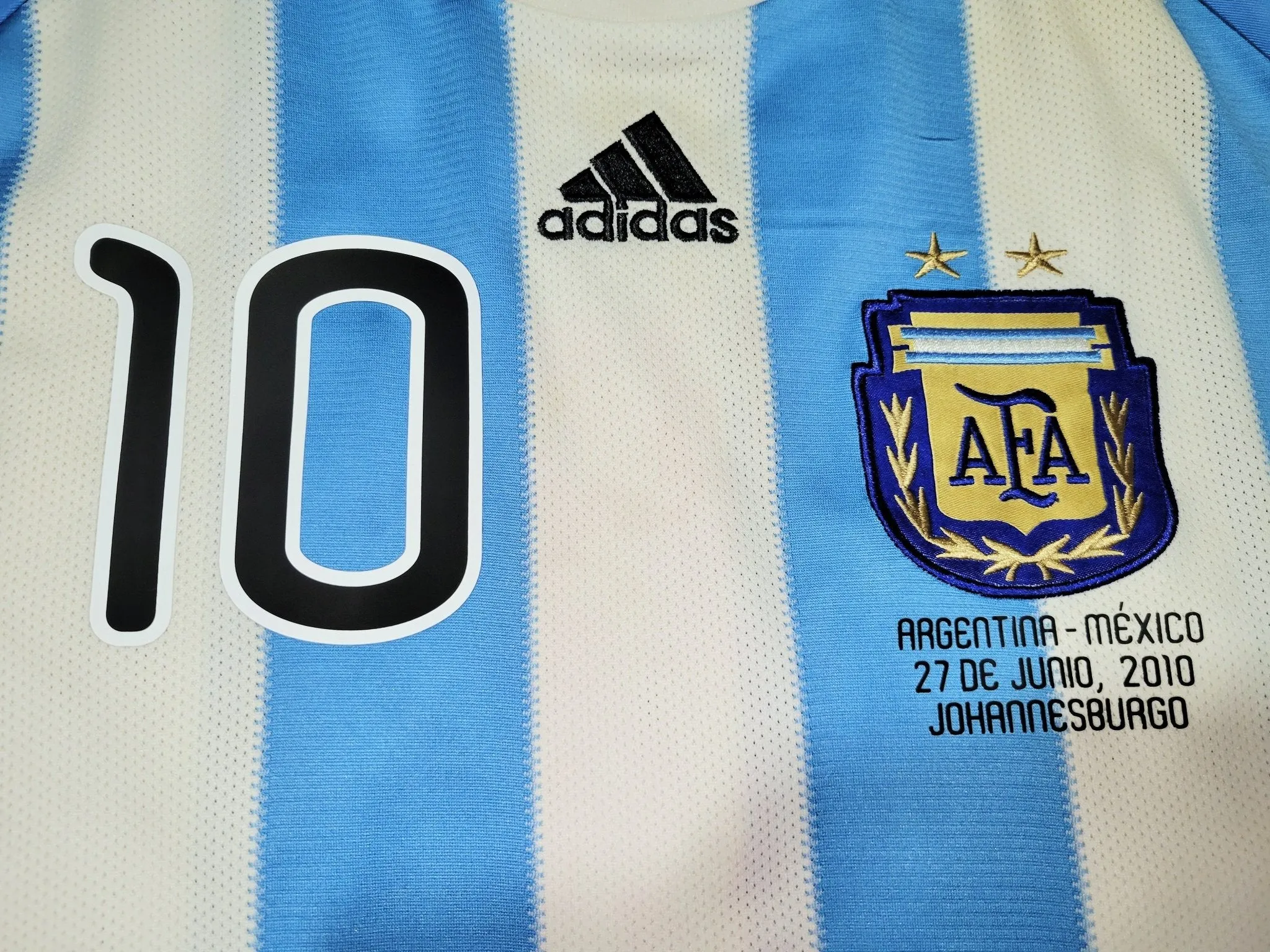 Messi Argentina 2010 WORLD CUP Home Soccer Jersey Shirt L SKU# P79919