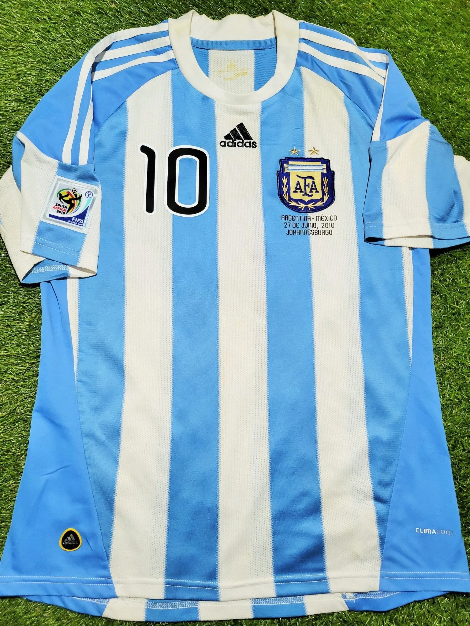 Messi Argentina 2010 WORLD CUP Home Soccer Jersey Shirt L SKU# P79919