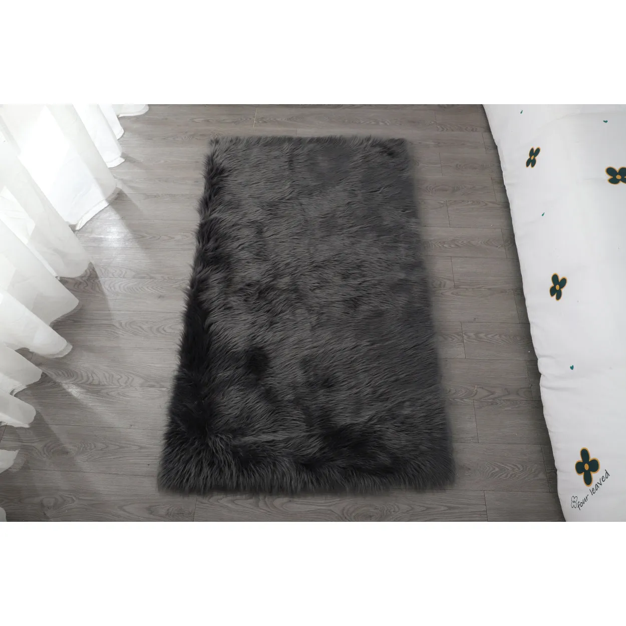 "Cozy Collection" Ultra Soft Fluffy Faux Fur Sheepskin Area Rug